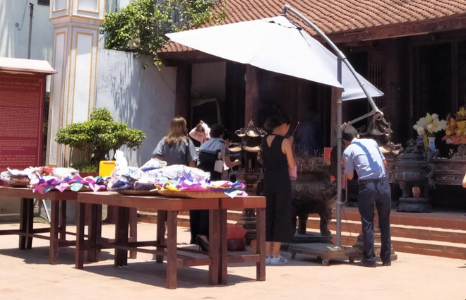 Tục lệ đốt vàng mã liệu có còn phù hợp với thời đại? ảnh 1