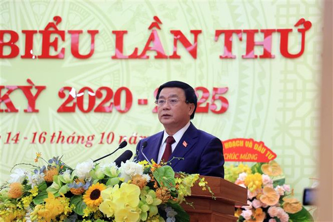 Bí thư Trung ương Đảng, Giám đốc Học viện Chính trị quốc gia Hồ Chí Minh, Chủ tịch Hội đồng Lý luận Trung ương Nguyễn Xuân Thắng phát biểu tại Đại hội. (Ảnh: Quốc Hùng/Đặng Tuấn/TTXVN) Lâm Đồng tiếp tục chuyển đổi mô hình, nâng cao chất lượng tăng trưởng ảnh 1