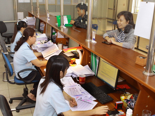 Chủ tịch QH Nguyễn Sinh Hùng chúc Tết Tổng cục Hải quan ảnh 1