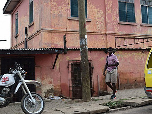 Ghana phá một cơ sở giả mạo Đại sứ quán Mỹ ngay tại thủ đô ảnh 1