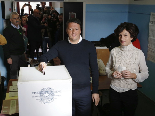 Italy bắt đầu tiến hành trưng cầu ý dân về cải cách hiến pháp ảnh 1