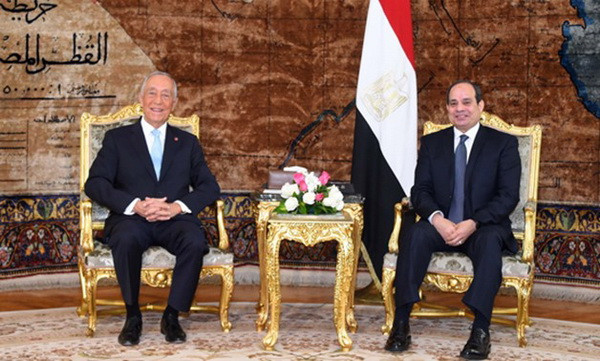 Tổng thống Ai Cập Abdel-Fattah El-Sisi (phải) hội đàm với Tổng thống Bồ Đào Nha Marcelo Rebelo de Sousa. (Nguồn: egypttoday.com) Ai Cập và Bồ Đào Nha tăng cường hợp tác trên nhiều lĩnh vực ảnh 1