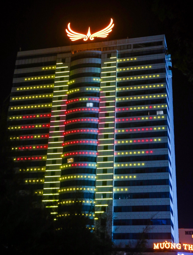 Đà Nẵng thắp sáng hình ảnh trái tim cùng chung tay đẩy lùi COVID-19 ảnh 3