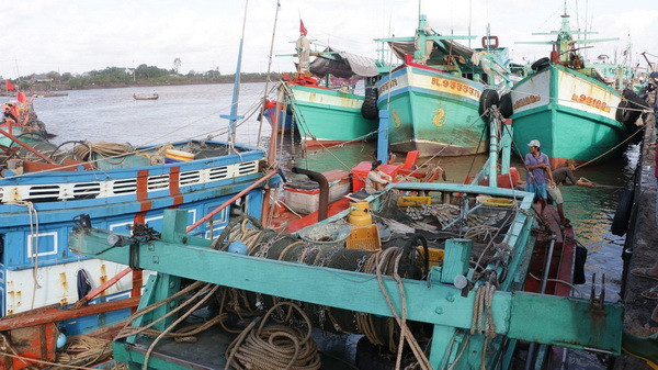 Chuẩn bị sẵn sàng mọi lực lượng và phương tiện để ứng phó bão Tembin ảnh 1