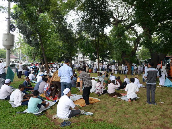 Indonesia điều hàng chục nghìn cảnh sát giữ trật tự cuộc biểu tình lớn ảnh 1