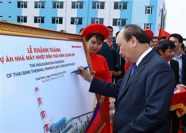Thủ tướng Nguyễn Xuân Phúc cắt băng khánh thành Nhiệt điện Thái Bình ảnh 2
