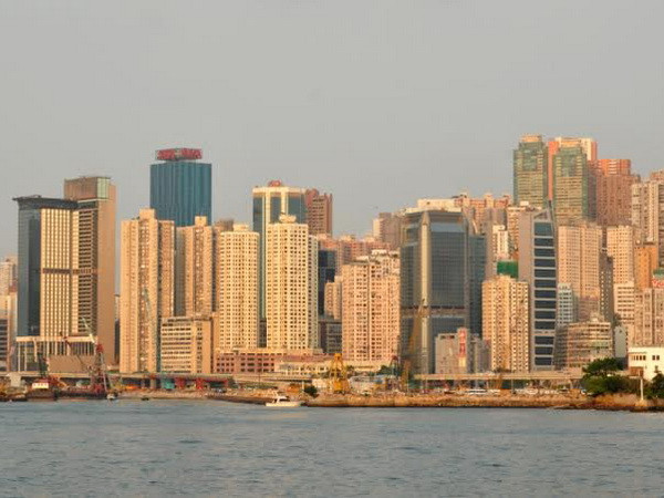 Thị trường bất động sản tại Hong Kong mất giá 30%? ảnh 1