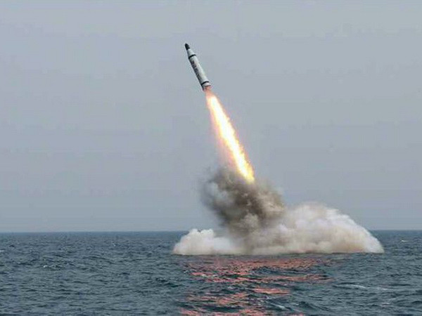 Triều Tiên cải tiến tàu ngầm có thể phóng nhiều tên lửa ảnh 1