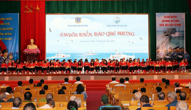 Lan tỏa tình yêu biên giới và biển đảo trong thế hệ trẻ ảnh 1