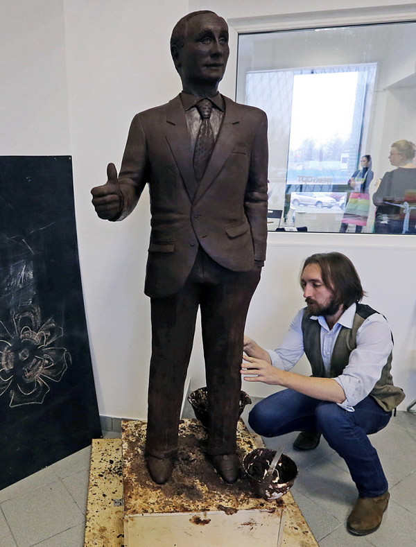 Không ai được phép ăn tượng chocolate Putin ngoại trừ chính ông ảnh 2