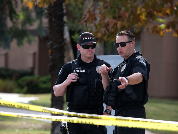 FBI điều tra vụ xả súng theo hướng "hành động khủng bố" ảnh 1