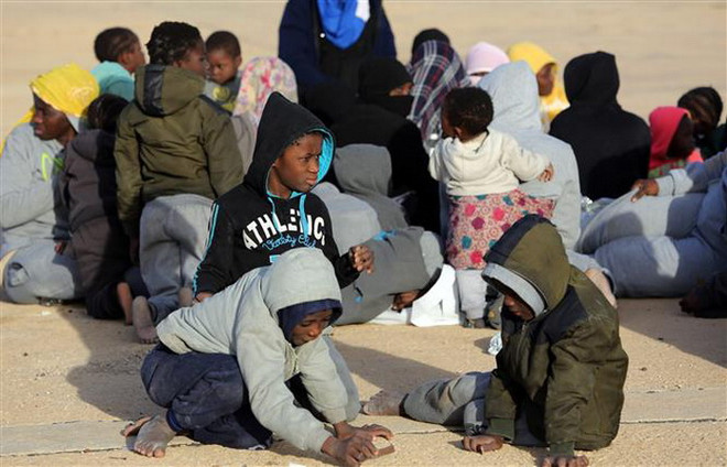 Giao tranh ở thủ đô Libya đe dọa mạng sống của hàng trăm nghìn trẻ em ảnh 1