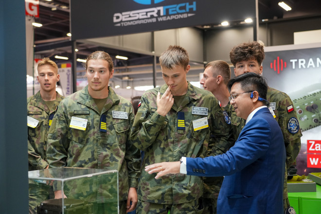 Viettel Group mở rộng đối tác toàn cầu cùng WB Group của Ba Lan ảnh 2