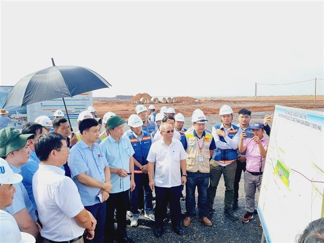 Ủy ban Kinh tế Quốc hội kiểm tra tiến độ dự án trọng điểm tại Đồng Nai ảnh 1