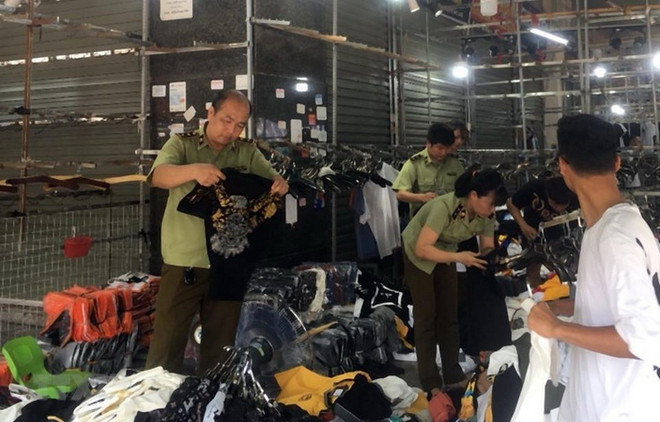 Chống hàng giả, hàng nhái - nhiệm vụ xuyên suốt của quản lý thị trường ảnh 2