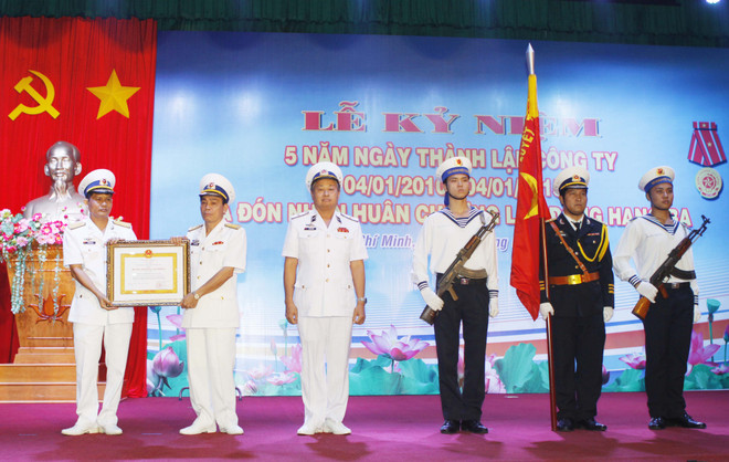 Công ty Kho vận Tân cảng nhận Huân chương Lao động hạng Ba ảnh 1