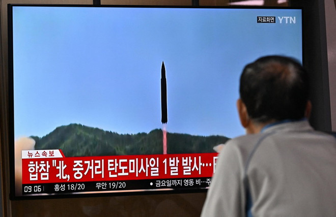 Lãnh đạo Nhật - Mỹ sẽ điện đàm về vụ phóng tên lửa của Triều Tiên ảnh 1