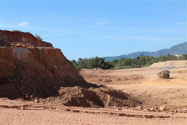 Bình Định: San phẳng cả quả đồi khi chưa có giấy phép khai thác ảnh 2