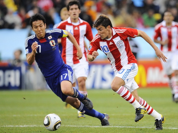 Nhật Bản đón chào sự trở lại của thủ quân Makoto Hasebe ảnh 1