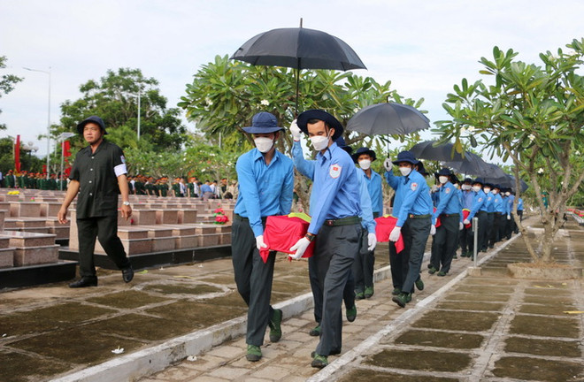 An Giang: Truy điệu, cải táng 108 hài cốt liệt sỹ quân tình nguyện VN ảnh 1