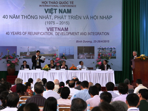 Carl Thayer: Việt Nam thành công lớn trong đối sách ngoại giao ảnh 1