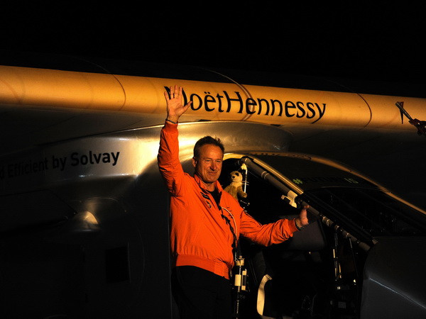 Máy bay Solar Impulse 2 sắp hoàn tất hành trình quanh thế giới ảnh 1