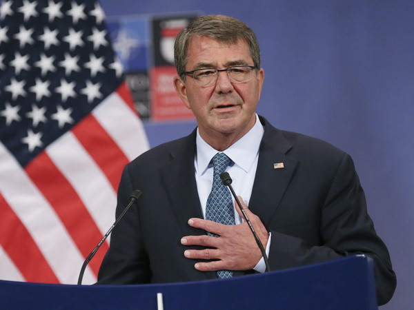Bộ trưởng Quốc phòng Mỹ Ashton Carter bất ngờ tới thăm Iraq ảnh 1