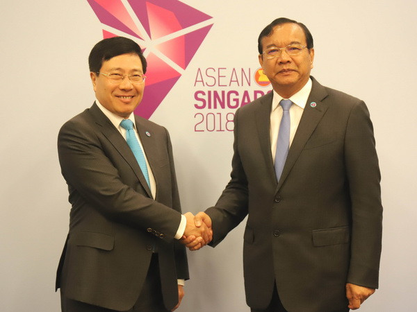 Phó Thủ tướng Phạm Bình Minh tham dự các hội nghị APSC và ACC ảnh 1