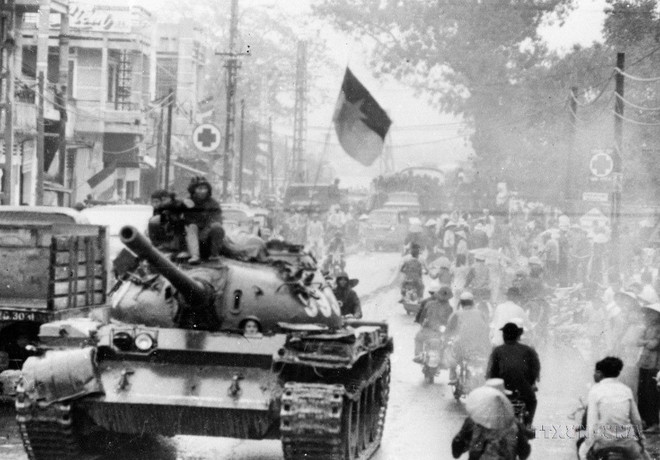 Ngày 29/3/1975, sau 22 giờ tiến công thần tốc và dũng mãnh, quân ta đã giải phóng hoàn toàn Đà Nẵng. (Ảnh: Tư liệu TTXVN) ttxvn_chien dich HCM27.jpg