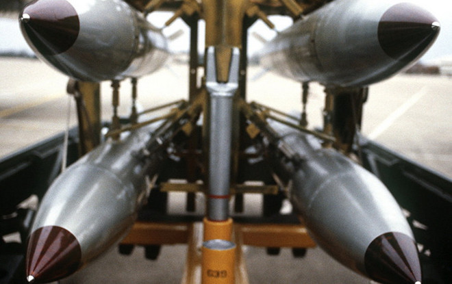 Mỹ: Thử nghiệm thành công bom hạt nhân điều khiển B61-12 ảnh 1