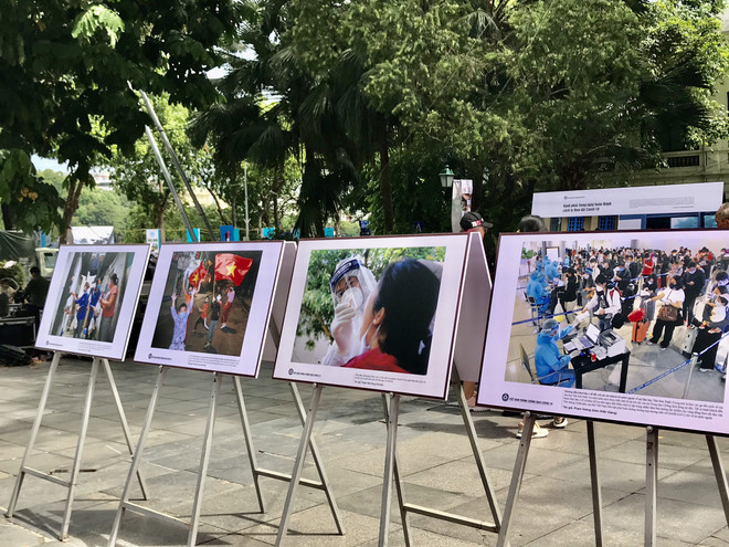 Triển lãm ảnh Việt Nam phòng, chống dịch COVID-19 ảnh 3