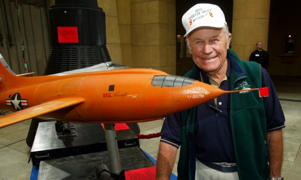 Vĩnh biệt phi công huyền thoại người Mỹ Chuck Yeager ảnh 1