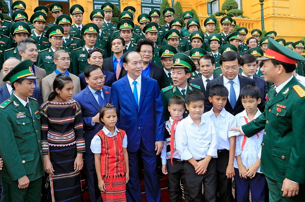 Chủ tịch nước gặp mặt đại biểu chương trình ''Chia sẻ cùng thầy cô'' ảnh 1