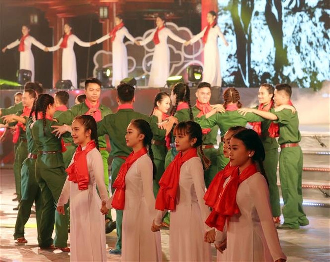 Dâng hương tưởng niệm 60 liệt sỹ Đại đội thanh niên xung phong 915 ảnh 5