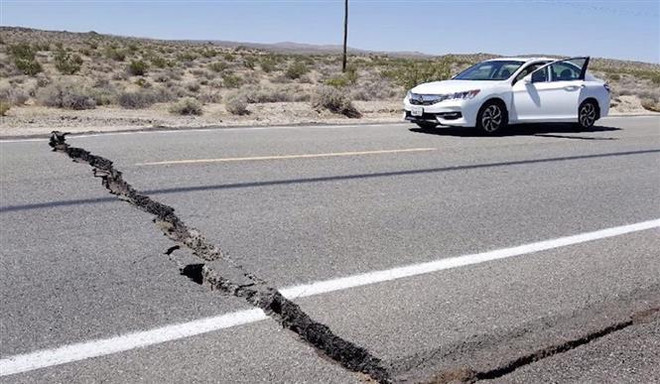 Mỹ: Nam California tiếp tục hứng chịu động đất mạnh ảnh 1