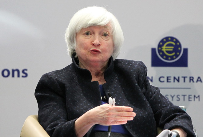 Đường cong lãi suất đi ngang và tranh luận về suy thoái kinh tế ở Mỹ ảnh 1