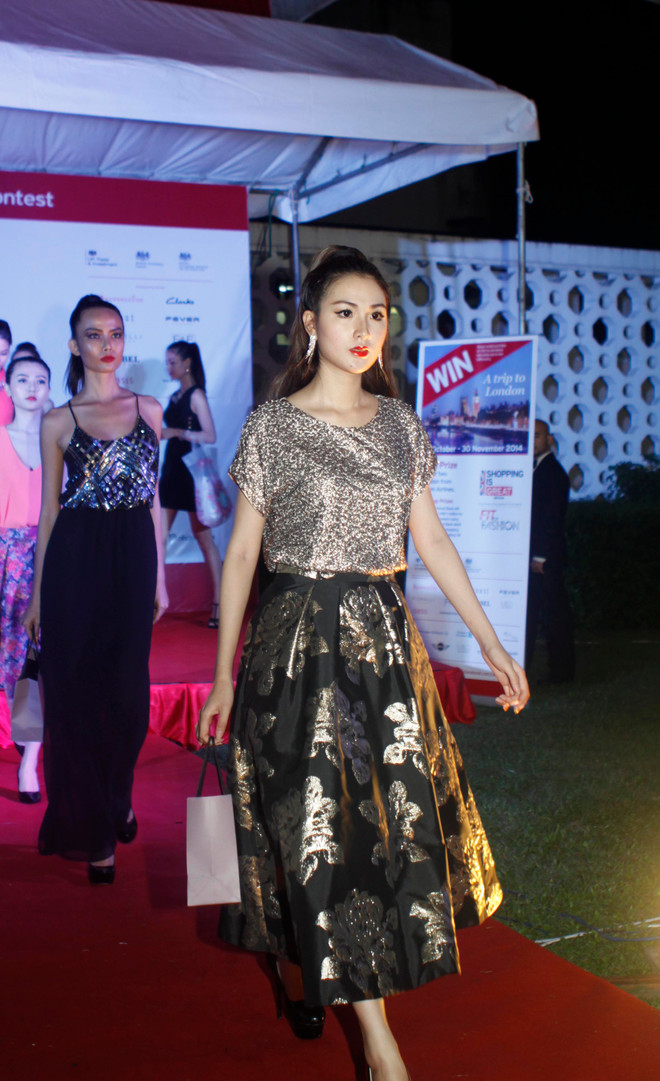 Cuộc đổ bộ của thời trang Anh Quốc vào Việt Nam ảnh 3