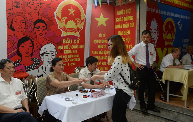 Nhiều hãng thông tấn đưa tin về ngày hội bầu cử ở Việt Nam ảnh 1