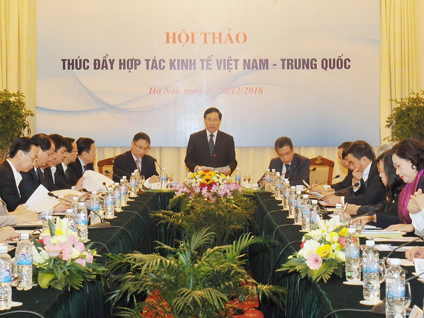Phó Thủ tướng Phạm Bình Minh phát biểu tại Hội thảo. (Ảnh: Nguyễn Khang/TTXVN) Hội thảo thúc đẩy hợp tác kinh tế giữa Việt Nam và Trung Quốc ảnh 1