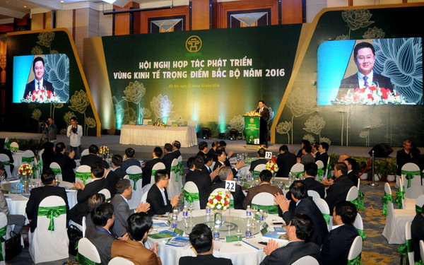 Quang cảnh Hội nghị Hợp tác phát triển vùng Kinh tế trọng điểm Bắc bộ năm 2016. (Ảnh: Quang Quyết/TTXVN) Tăng cường hợp tác phát triển vùng kinh tế trọng điểm Bắc Bộ ảnh 1