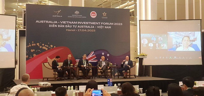 Diễn đàn thu hút đông đảo các đại biểu là nhà quản lý, các chuyên gia và doanh nghiệp Việt Nam-Australia tham dự. (Ảnh: Thúy Hiền/Bnews/TTXVN) Đồng bộ các giải pháp nhằm thu hút đầu tư nước ngoài hiệu quả ảnh 2