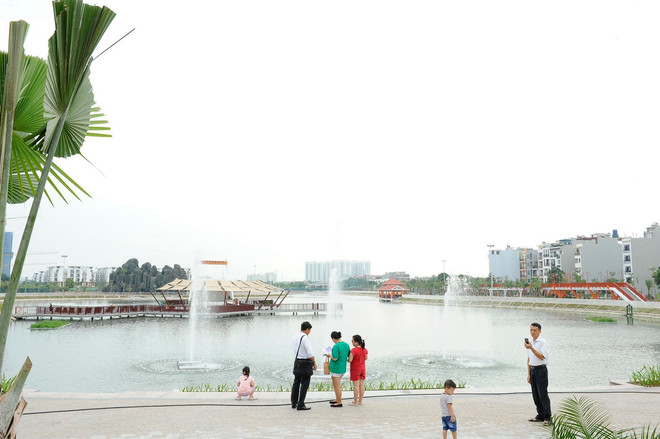 ttxvn_ho dieu hoa Ngoc Thuy-Gia Lam-Ha Noi.jpg