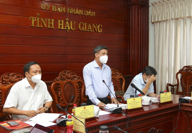 Chủ tịch UBND tỉnh Hậu Giang Đồng Văn Thanh phát biểu. (Ảnh: Duy Khương/TTXVN) Bình Dương, Trà Vinh, Hậu Giang thành lập thêm bệnh viện dã chiến ảnh 2
