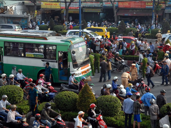 TP.HCM và Hà Nội tăng giải pháp khắc phục ùn tắc giao thông ảnh 1