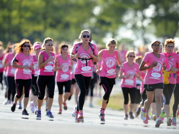 Vận động thể chất ít nhất 30 phút mỗi ngày giúp kéo dài tuổi thọ ảnh 1