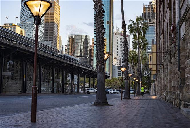 Số ca mắc mới COVID-19 ở Australia lần đầu vượt ngưỡng 1.000 ca ảnh 1