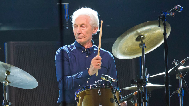 Tay trống Charlie Watts. (Nguồn: news.sky.com) Charlie Watts - 'Hòn đá tảng' của ban nhạc The Rolling Stones ảnh 1