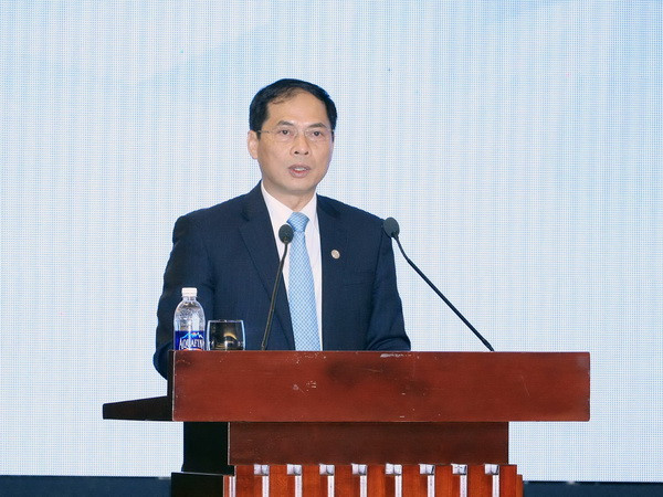 Thứ trưởng Ngoại giao Bùi Thanh Sơn phát biểu. (Ảnh: Phạm Kiên/TTXVN) Khai mạc Hội nghị không chính thức các quan chức cao cấp APEC ảnh 1
