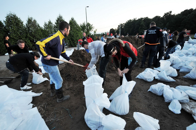 [Photo] Ít nhất 34 người chết trong trận lụt ở Bosnia-Herzegovia ảnh 4