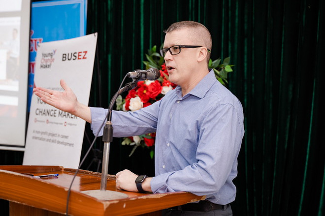 Nhà thám hiểm National Geographic và sinh viên lên núi làm nghiên cứu ảnh 3